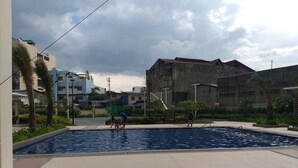 Apartment, 1 Bedroom, Accessible, Balcony | Pool | Outdoor pool - Sami's Cradle at The Celandine (Quezon City)