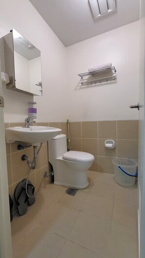 Bathroom - Sami's Cradle at The Celandine (Quezon City)