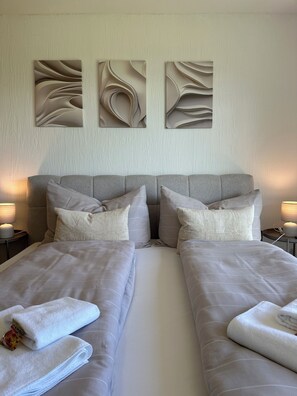 2 Schlafzimmer, Bügeleisen/Bügelbrett, Reisekinderbett, kostenloses WLAN