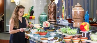 Dancenter Luxe Corniche Hotel Formerly Concorde Hotel