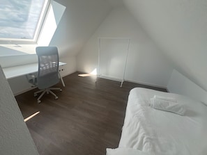 3 bedrooms, WiFi, bed sheets
