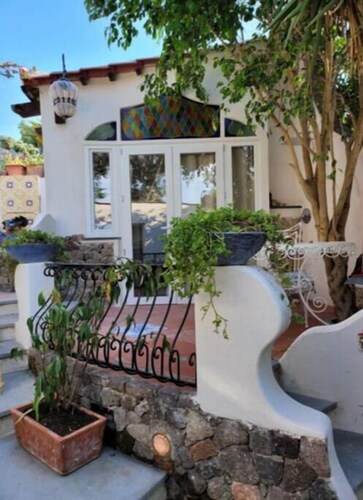 Cozy apartment 5 minutes from downtown and the sea