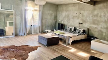 9 chambres, draps fournis