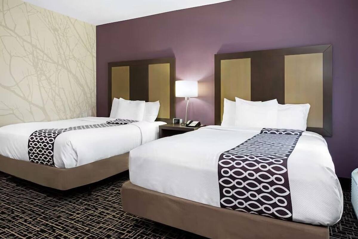 Luxury Double Room | In-room safe, soundproofing, free WiFi