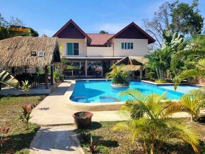 Mistercheck paradise bungalows