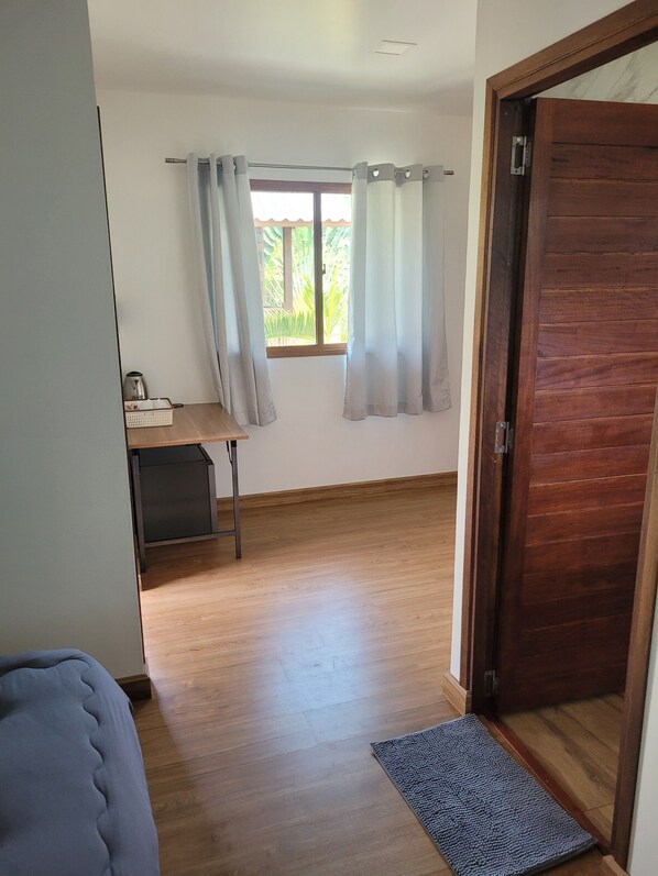 Bungalow, Balcony, Garden View | Living area