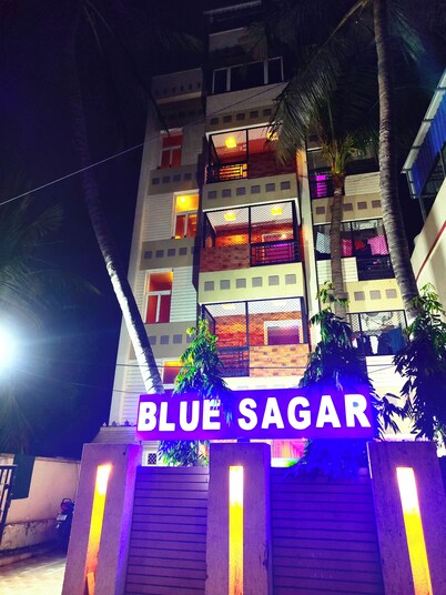 Hotel Blueee Sagar Near Golden Sea Beach