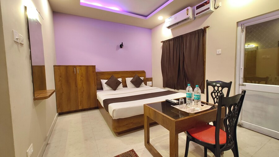 Hotel Blueee Sagar Near Golden Sea Beach
