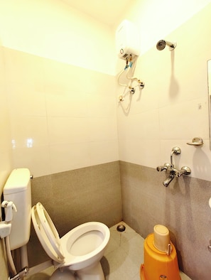 Shower, rainfall showerhead, towels, soap