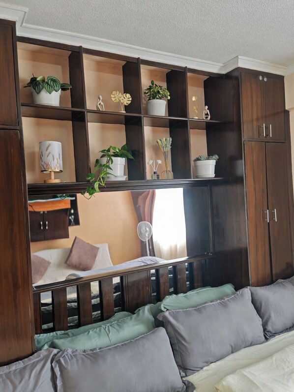 1 bedroom, WiFi, bed sheets