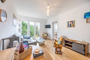 TV - 4-room apartment, 3 bedrooms (Les Sables-d'Olonne)