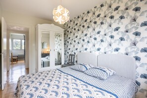 3 bedrooms, iron/ironing board - 4-room apartment, 3 bedrooms (Les Sables-d'Olonne)