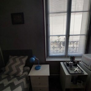 1 bedroom, iron/ironing board, WiFi, bed sheets - Room 12m2 Faubourg StGermain. (Paris)