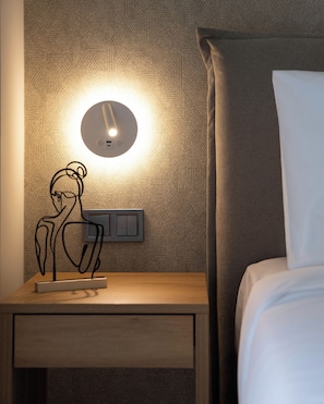 Deluxe Double Room, Balcony, City View | In-room safe, blackout drapes, soundproofing, iron/ironing board