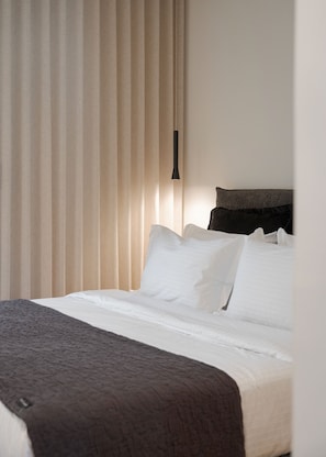 Deluxe Apartment | Cadar kapas Mesir, peralatan tempat tidur premium, gebar bulu kapas