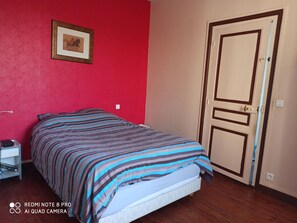 1 bedroom, Internet, bed sheets