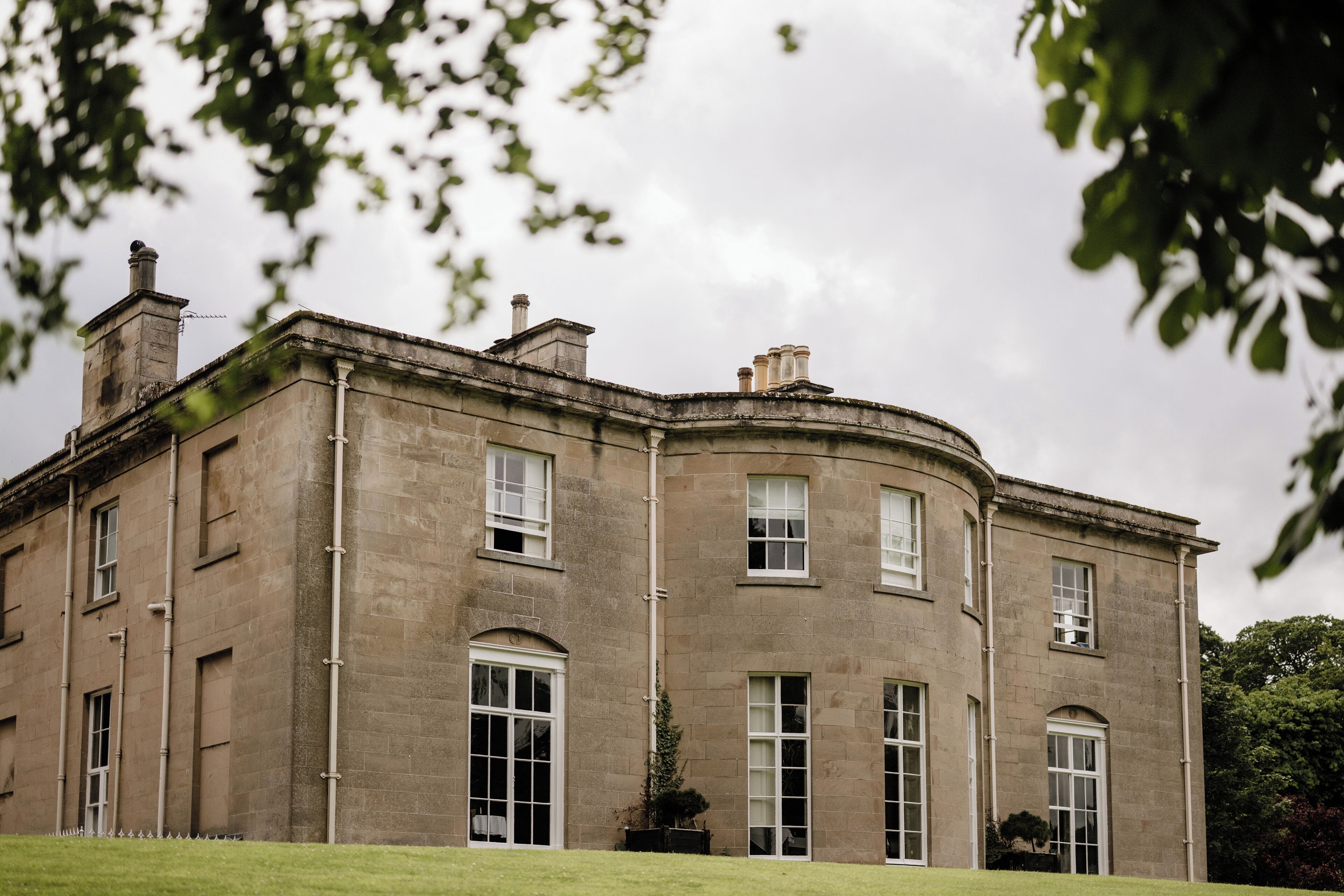 المنشأة من الخارج