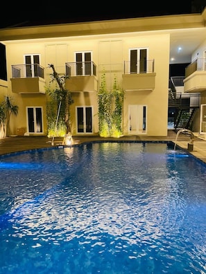 Piscine extérieure