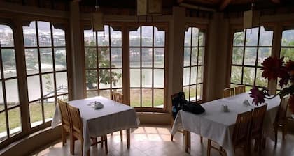 Punatsangchhu Cottages