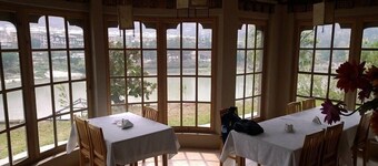 Punatsangchhu Cottages