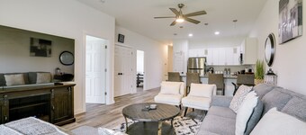 Lehigh Acres Family Getaway w/ Lanai + Golf Nearby