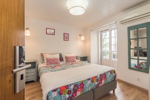 Bügeleisen/Bügelbrett, WLAN, Bettwäsche