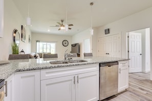 House (3 Bedrooms) | Interior