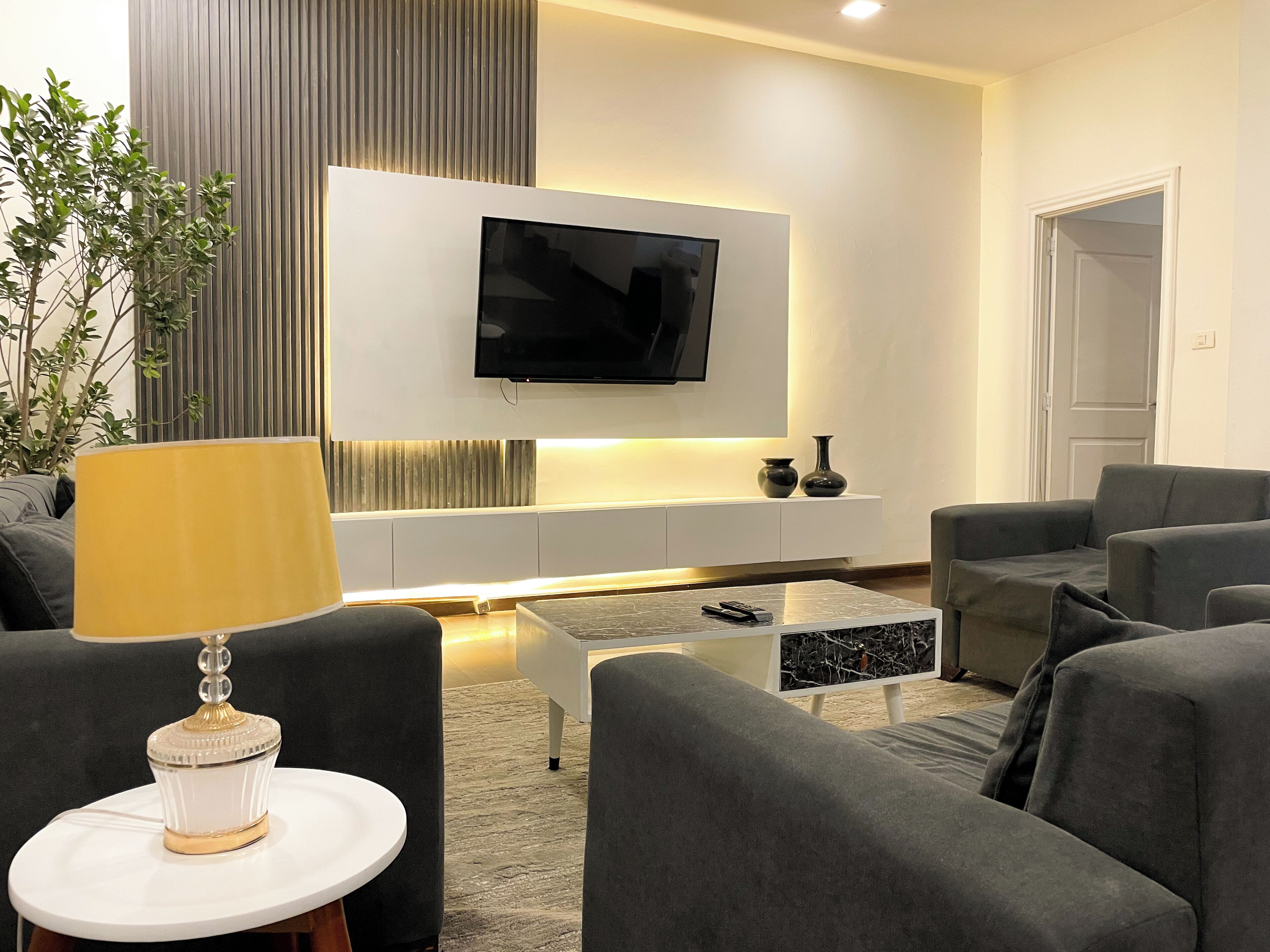 Chic Urban Apt 3 Br 2ba Downtown Addis Ababa - Addis Ababa