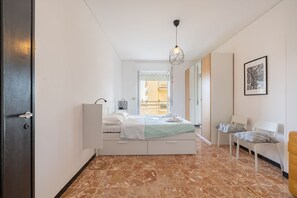 Departamento, balcón, vista al mar | Tabla de planchar con plancha y wifi gratis 