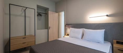 1 dormitorio, tabla de planchar con plancha, Internet
