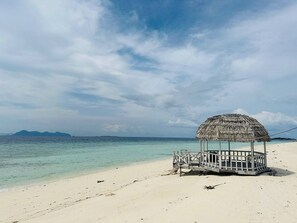 House, 3 Bedrooms, Smoking, Balcony | Beach