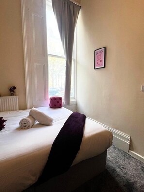 1 bedroom, free WiFi, bed sheets