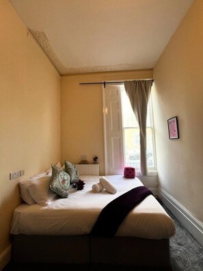 1 bedroom, free WiFi, bed sheets