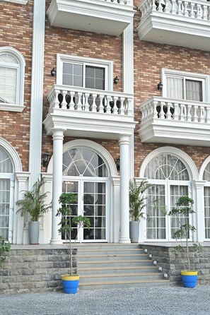 Exterior - Dharm Resort (Varanasi)