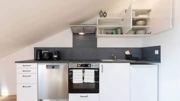 Kühlschrank, Ofen, Herdplatte, Geschirrspüler