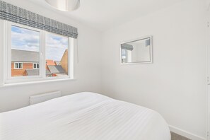 3 Schlafzimmer, Bügeleisen/Bügelbrett, WLAN, Bettwäsche