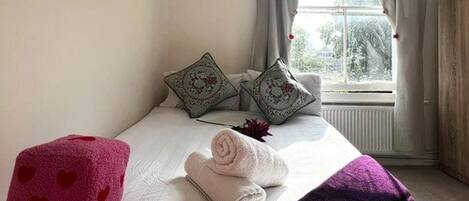 1 chambre, Wi-Fi gratuit, draps fournis