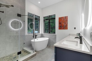 Dusche, Handtücher, Seife, Toilettenpapier