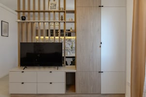 Luxury Apartment, Balcony | Living area