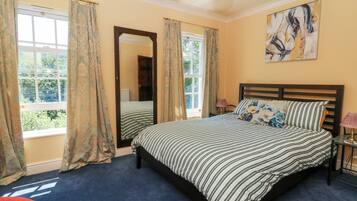 4 bedrooms, individually decorated, individually furnished, free WiFi