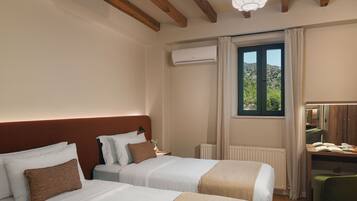 Twin Room, Non Smoking, Private Bathroom | WiFi (free)