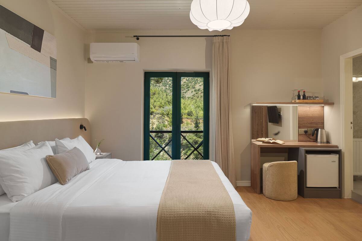 Habitación doble Deluxe, balcón, vista a la montaña | Wifi gratis 