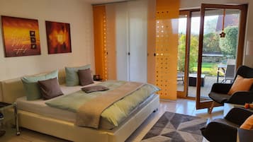 1 bedroom, WiFi, bed sheets