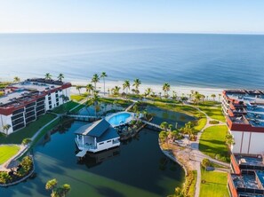 콘도, 침실 3개 | 외관