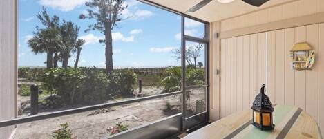 Condo, 2 Bedrooms | Outdoor dining