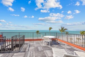 Condo, 3 Bedrooms | Outdoor dining