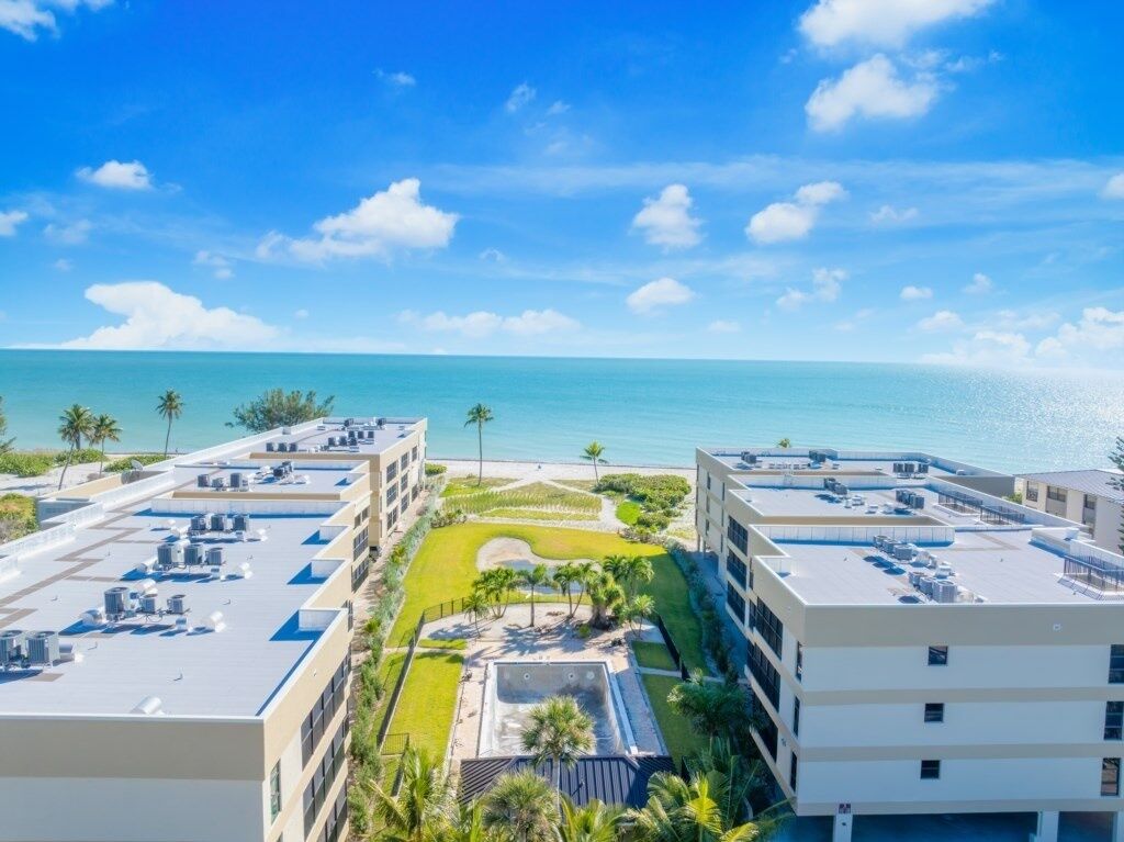 Condo, 2 Bedrooms | Exterior