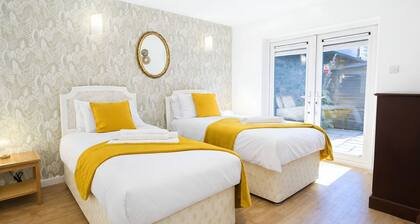 Peridot House in Cambridge