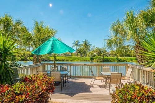 Sandpebble 3f 2 Bedroom Condo