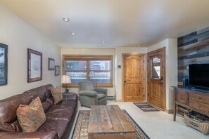 Apartment, 1 Schlafzimmer | Wohnbereich | Streaming-Dienste